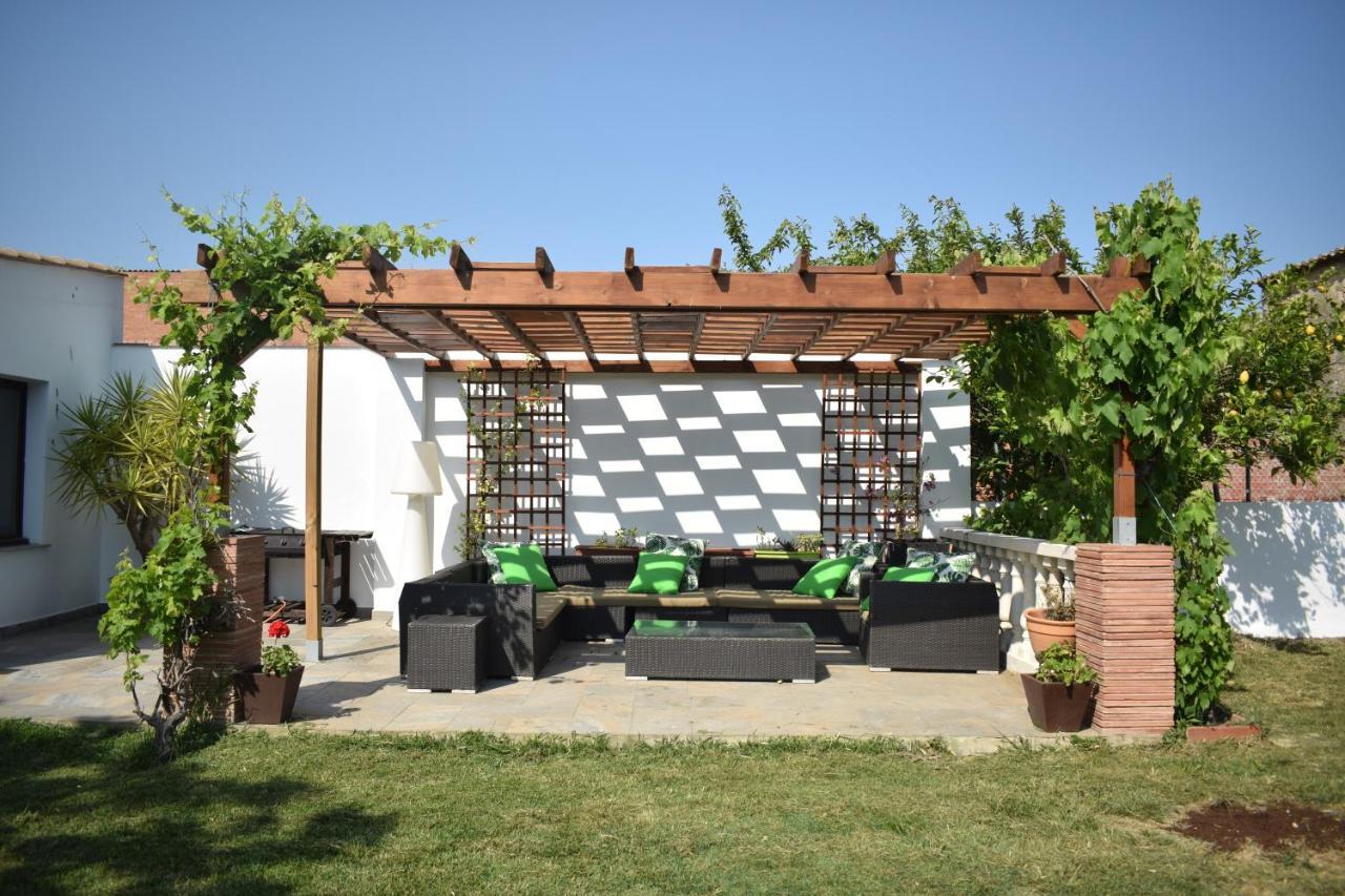 Newly Renovated Large Villa With Garden Castello  D'Empuries Buitenkant foto