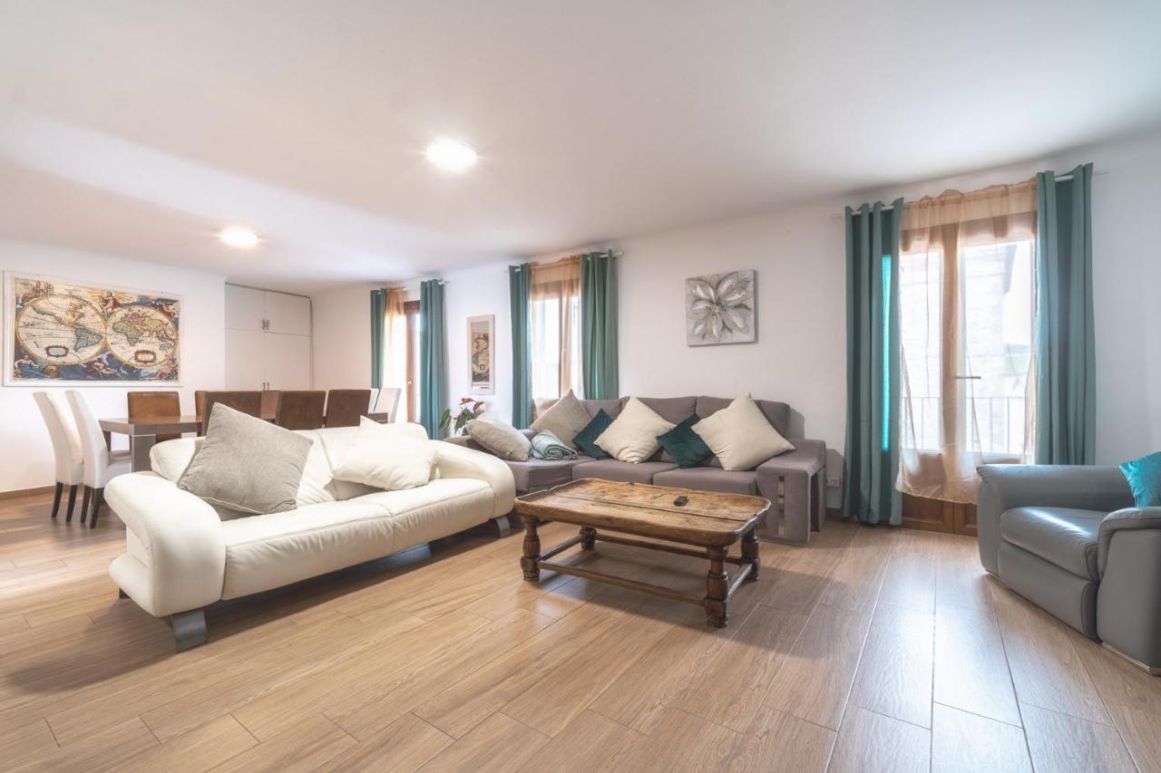 Newly Renovated Large Villa With Garden Castello  D'Empuries Buitenkant foto
